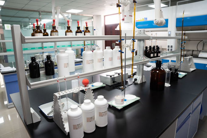 Chaîne de production d'usine de Co.,Ltd de biotechnologie de Sichuan Chelota 4